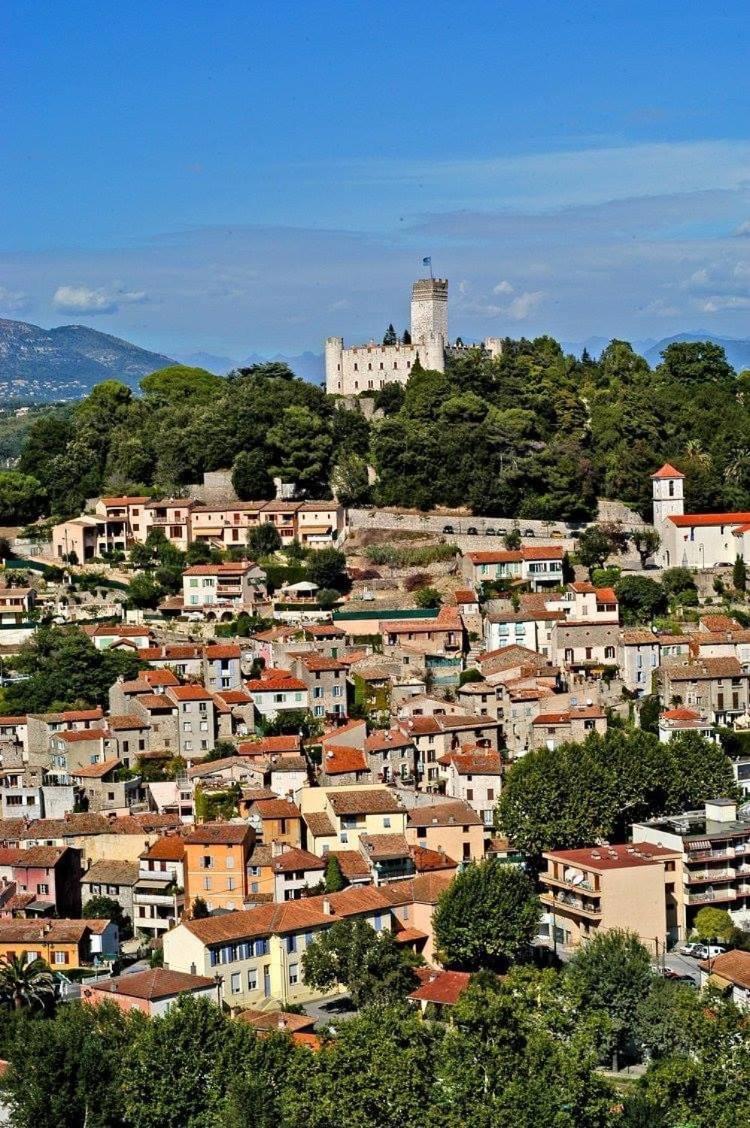 Charmant Appartement Au Coeur De Villeneuve Loubet エクステリア 写真